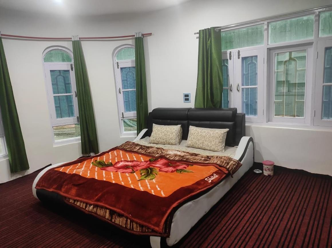 New Delight Hotel Kanzalwan Екстер'єр фото