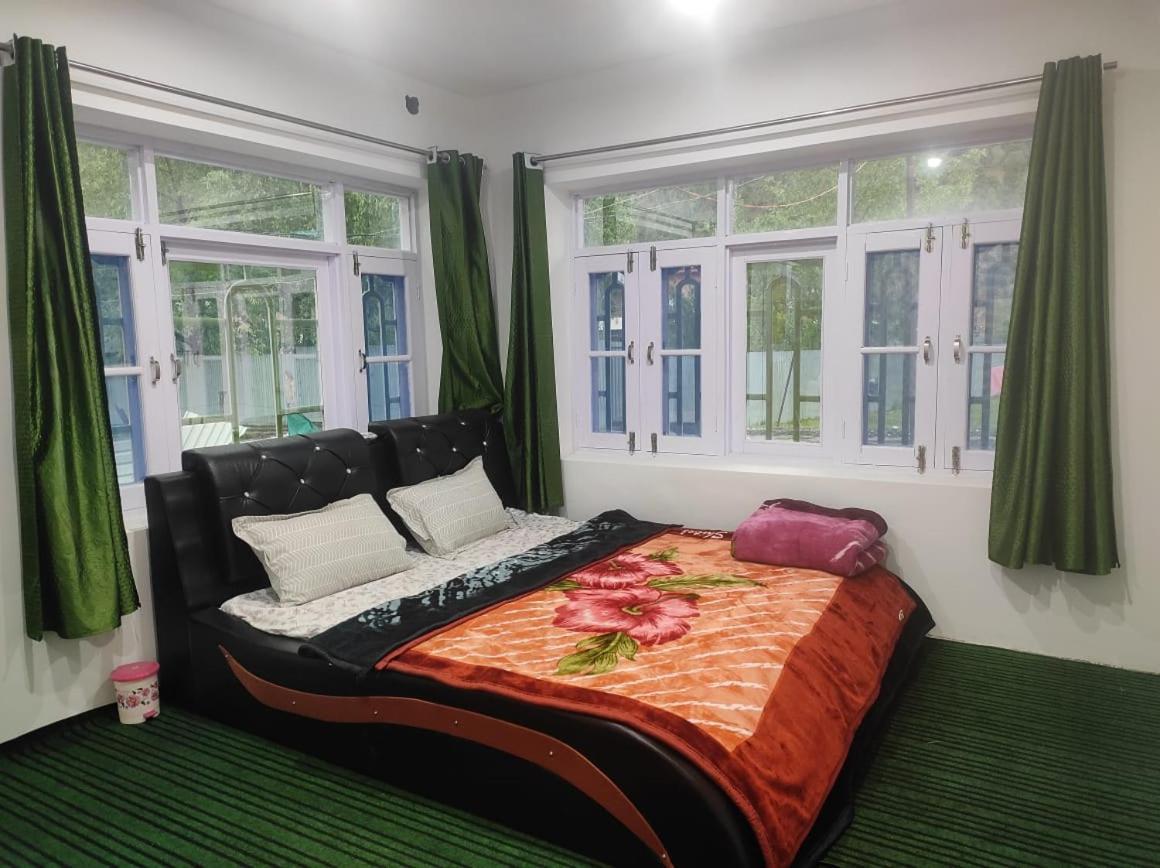 New Delight Hotel Kanzalwan Екстер'єр фото